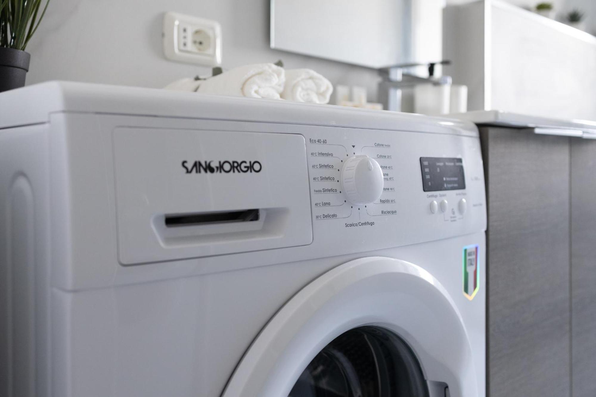 8 Min Dalla Metro Casa Elegante Con Netflix E Wifi Milano Ngoại thất bức ảnh