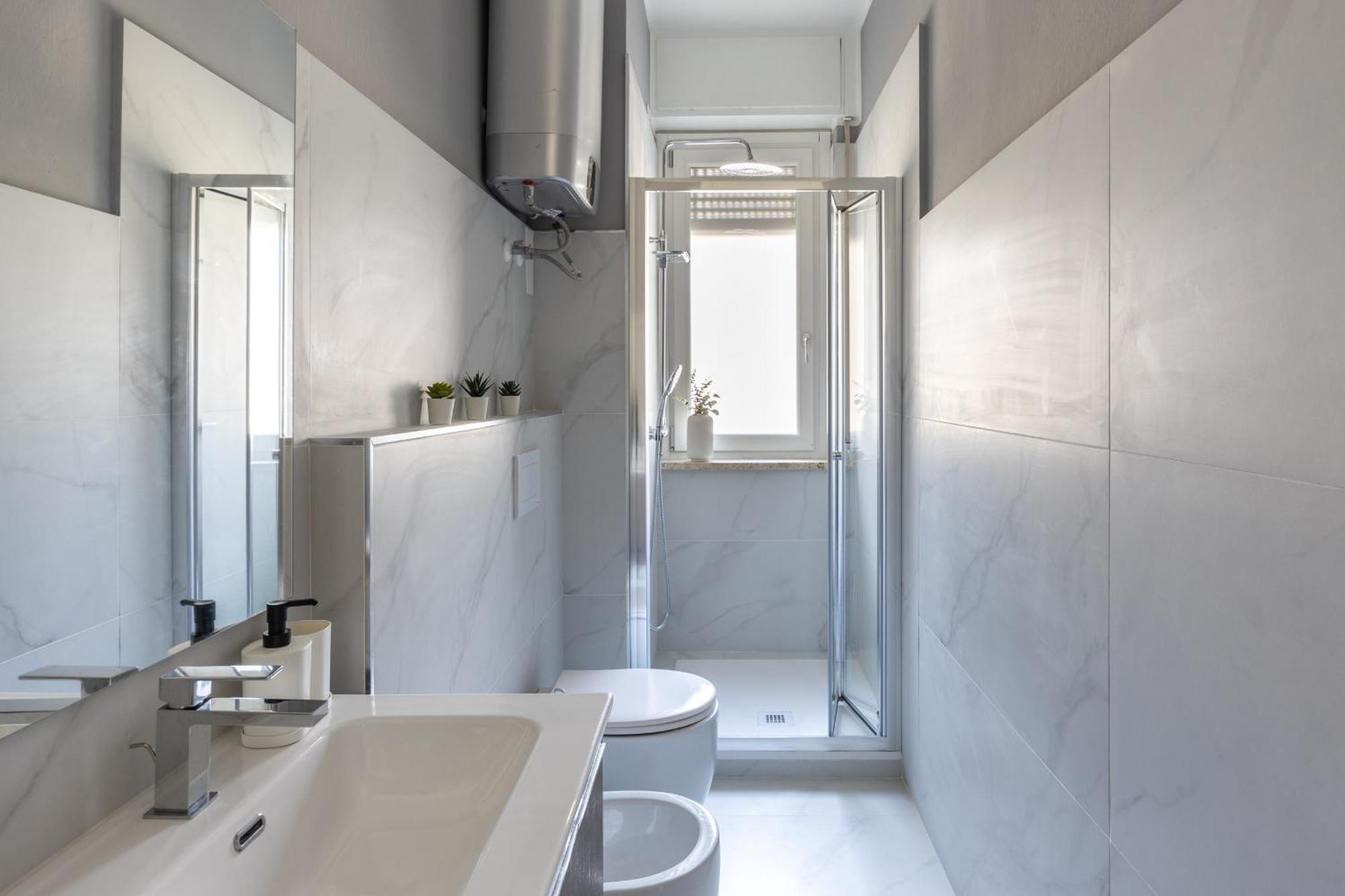 8 Min Dalla Metro Casa Elegante Con Netflix E Wifi Milano Ngoại thất bức ảnh